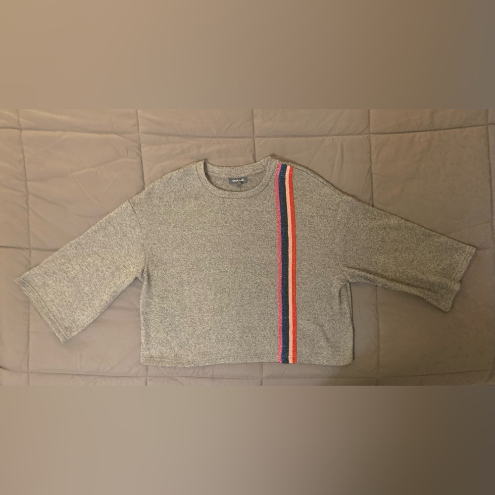 Women’s Gray Sweatshirt with Colorful Stripe
Cropped with 3/4 length sleeves.